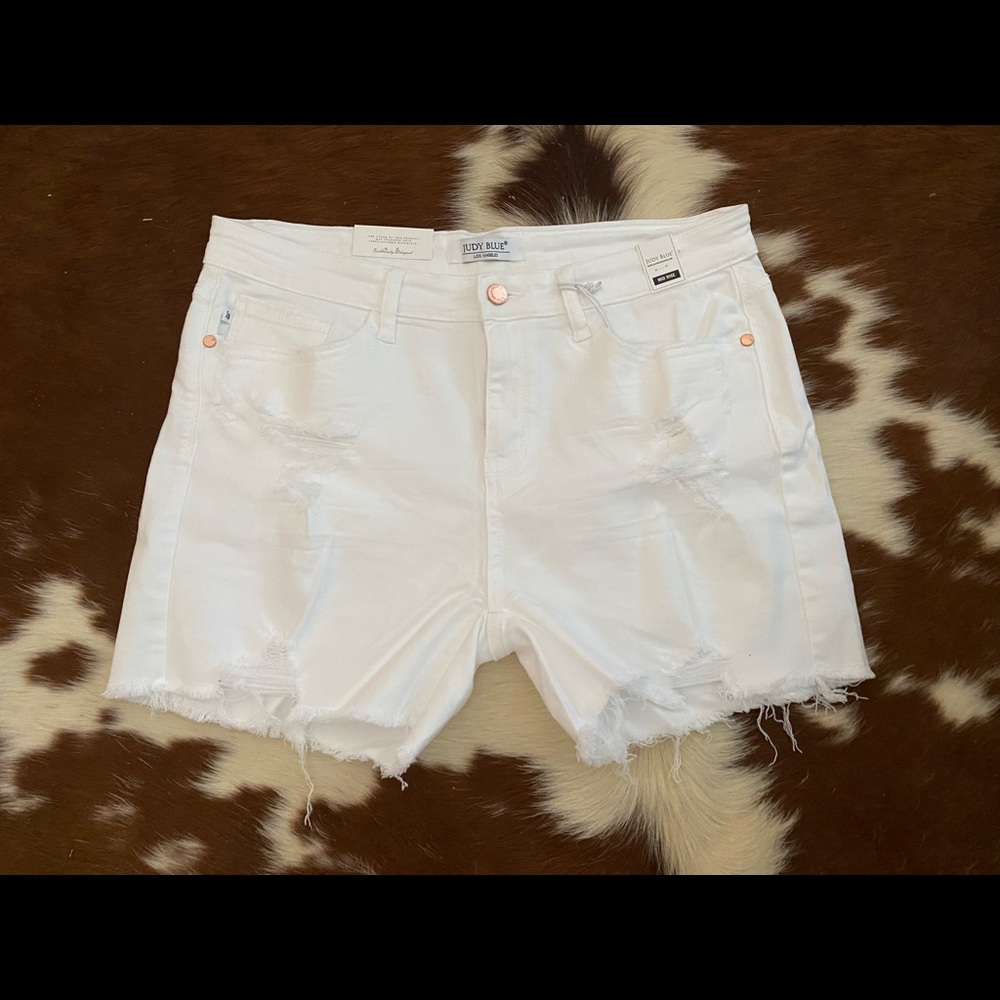 White denim Judy blue shorts